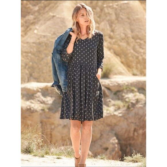 Garnet Hill Dresses & Skirts - Garnet Hill | Bohemian Pocket Detail Dress | 12 | Gray & White